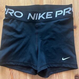 Women’s Size S Nike Pro spandex Never Worn W/out tags